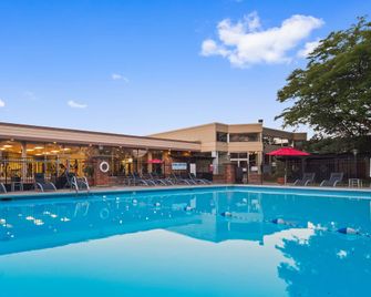 Best Western St Catharines Hotel & Conference Centre - St. Catharines - Pool