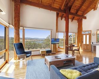 Serenity Relax Refresh Recharge - Claremont - Sala de estar