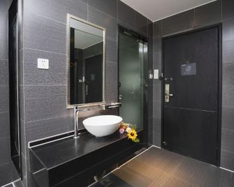 Qingmu Hotel (Nanjing Danfeng Street Zhujiang Road Metro Station) - Nanjing - Makuuhuone