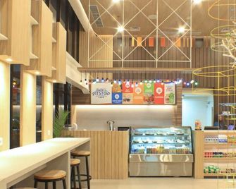 بوب! هوتل فيستيفال سيتيلينك باندونج - باندونغ - مطعم