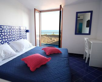 Hotel Baia Di Puolo - Massa Lubrense - Habitación