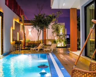 the land Villas - Riyadh - Pool