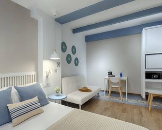 Hostal Altea House - Altea - Schlafzimmer