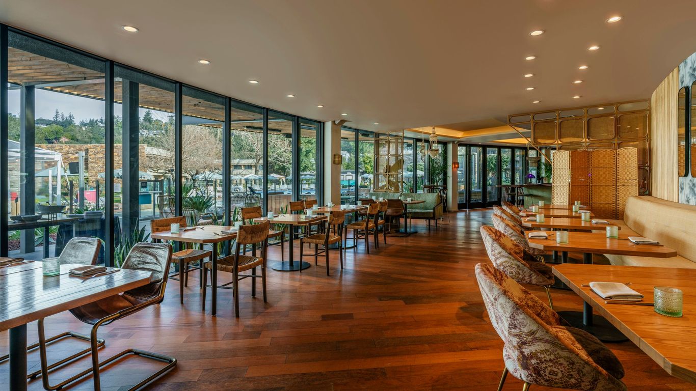 Flamingo Resort & Spa Santa Rosa Sonoma, Tapestry by Hilton