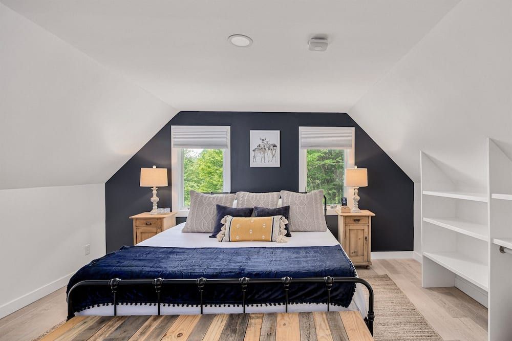 Hike & Bike Stowe | 7 Min to Town | AC | Hot Tub - Stowe - Bedroom