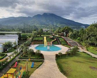 The Highland Park Resort Bogor - Bogor - Pool