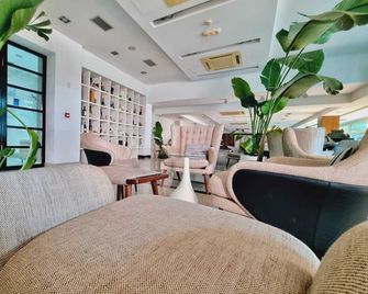 Hotel Jona - Подстрана - Лаунж