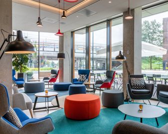 Holiday Inn Express Almere By IHG - Almere - Lounge