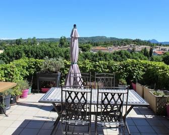 Maison de ville historique dans la Haute Ville - - Vaison-la-Romaine - Restaurante