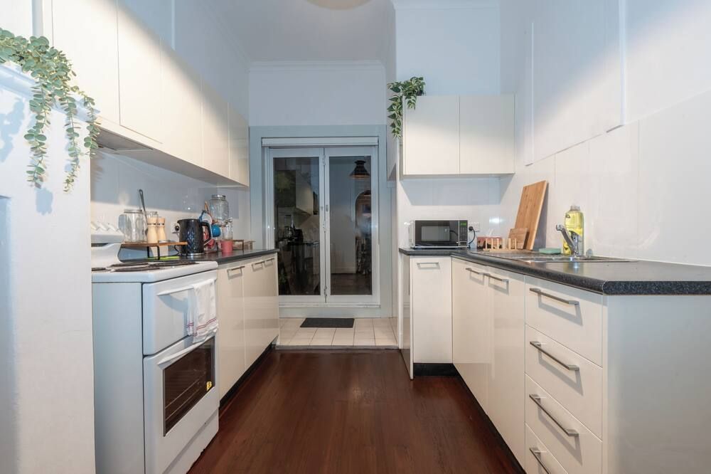 The Rawson House at the heart of Newtown - Sydney - Dapur