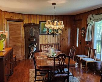 Mid-Century Country Home, nice front porch and east west split bedroom suites. - Hubert