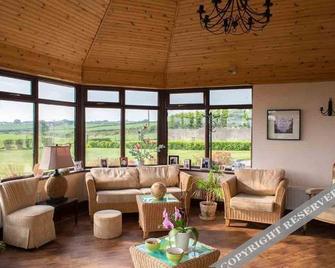 Browns Country House - Coleraine - Lounge