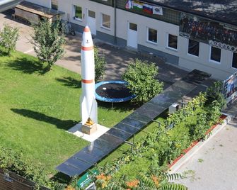 Space Hotel im Campus der JvP Schule - Leipzig