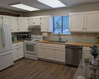 Whitetail Retreat - Orofino - Cocina