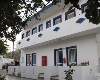 Christina Studios - Kefalos - Rakennus