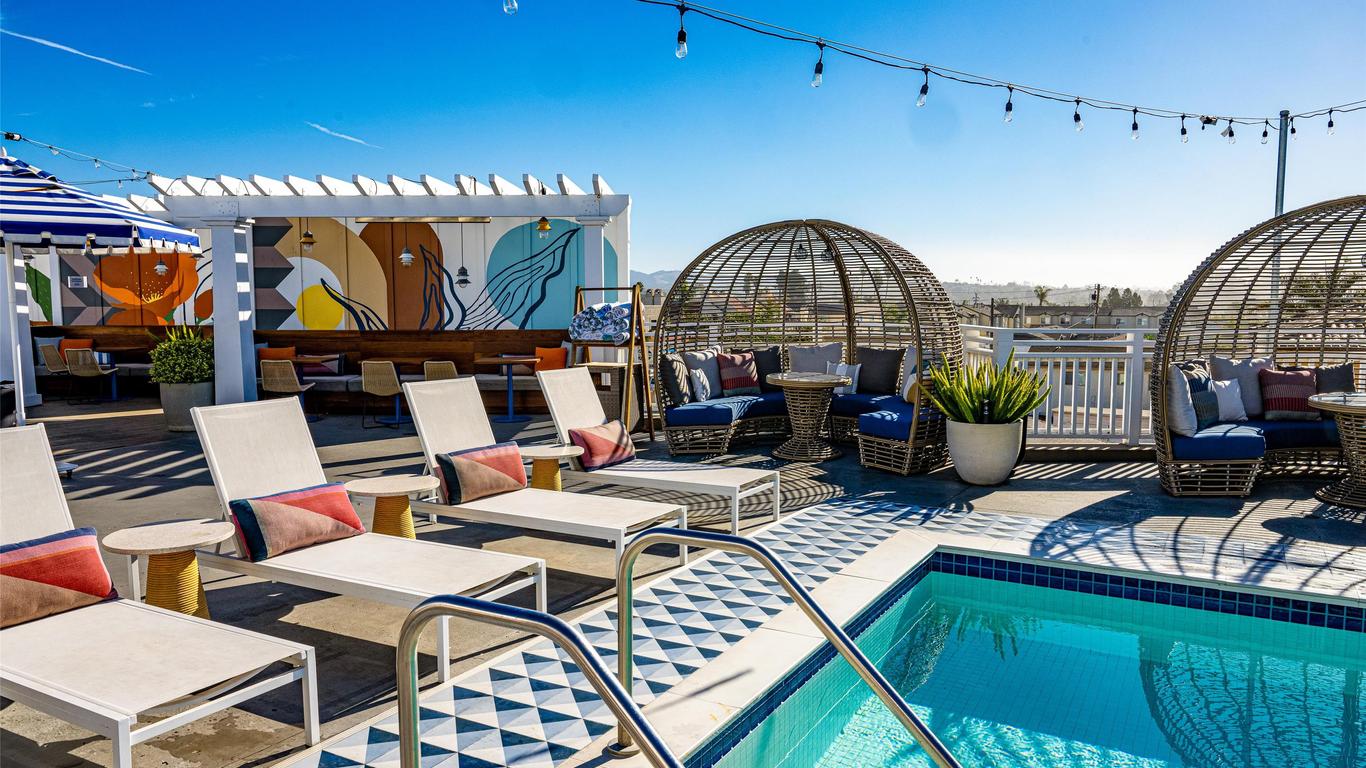 Inn at the Pier Pismo Beach, Curio Collection by Hilton