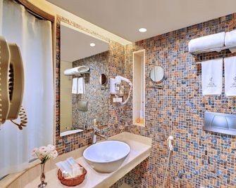 Iris The Business Hotel - Bangalore - Baño