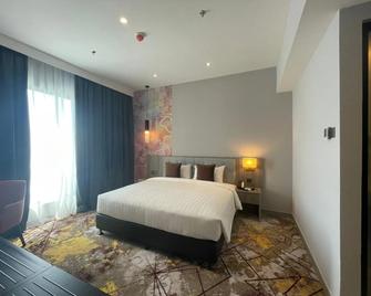 Ksl Esplanade Hotel With Hot Spring - Klang - Slaapkamer