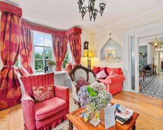 Robin Hill House - קוב