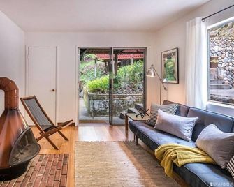 'La Masia' -Stunning! Heated Pool, Spa - Cazadero - Sala de estar