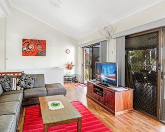 40 Rumbalara Avenue Rainbow Beach - Rainbow Beach - Huiskamer