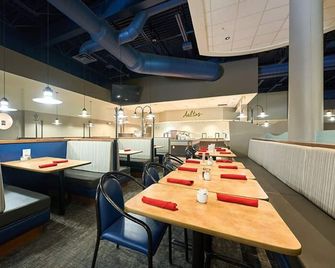 Canad Inns Destination Centre Club Regent Casino Hotel - Winnipeg - Ravintola