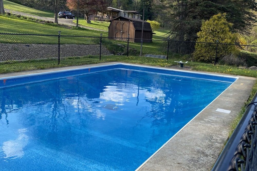 Bennetts Valley Elk Country Inn - Weedville - Piscina