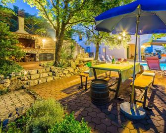 Apartmani Rino - Dramalj - Patio
