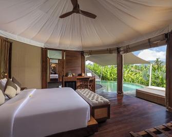 The Wapa Lux Tent - Sidemen