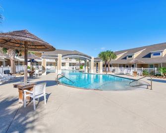 Poolside Getaway w Apple TV, Private Patio & Walking Distance to the Beach - Chapman Ranch - Pool