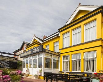 Brooklands Over 50's Only - Blackpool - Building