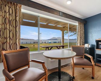 Skylark Shores Resort - Lakeport