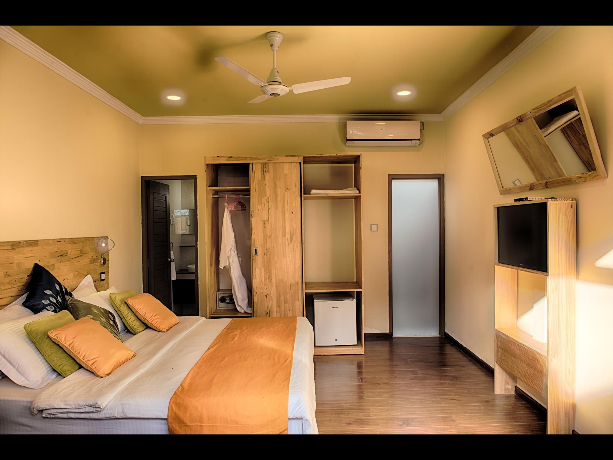 نارنيا مالديفز