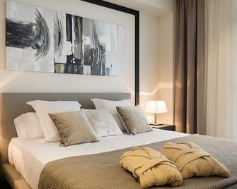 Cosmopolita Hotel Boutique & Spa - Platja d'Aro - Phòng ngủ