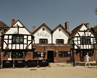 The White Swan Hotel - Stratford-upon-Avon - Building