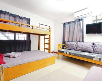 Monaliza Surf Resort - San Juan - Chambre