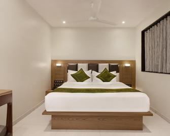 ホテル レジデンシー パーク - ムンバイ - 寝室