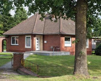 Ferienhaus Anna Elbe - Wischhafen - Building