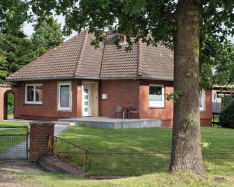 Ferienhaus Anna Elbe - Wischhafen - Building