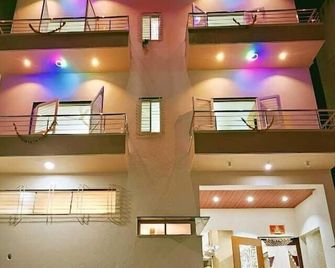 Shri Vataruksha Swami krupa Residency - Akalkot - Building