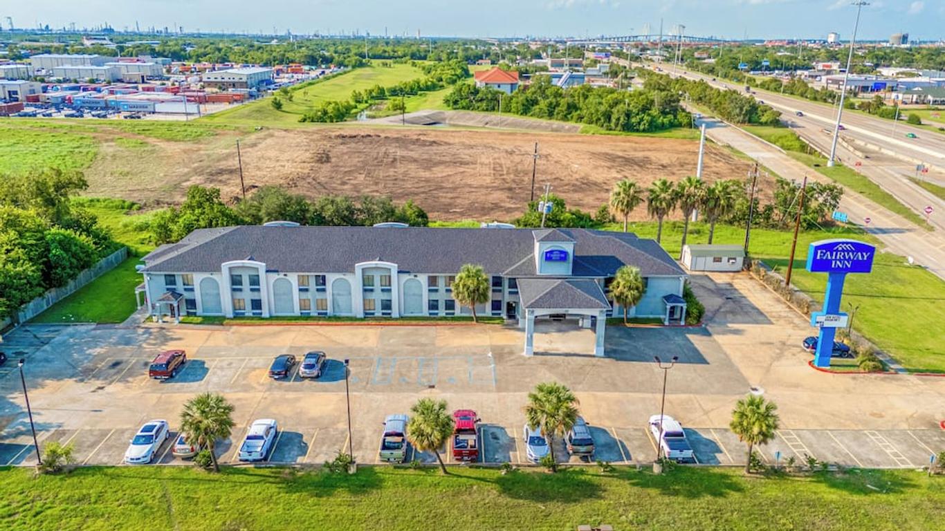 Capital O Fairway Inn - Baytown La Porte Tx