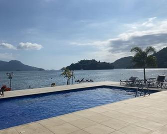 Desfrute dessa maravilha. - Angra dos Reis - Басейн