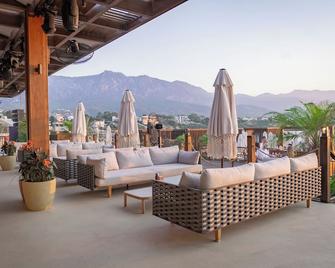Merit Park Hotel Casino - Kyrenia - Balcony