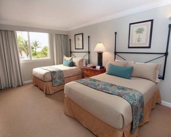 Palm Beach Shores Resort and Vacation Villas - Palm Beach Shores - Bedroom