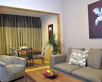 City Suite Hotel - Beirut - Living room