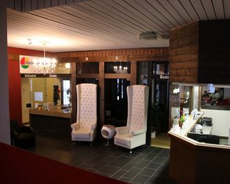 Minster Hotel - Unteriberg - Reception