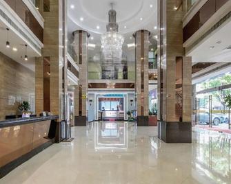Dreamland Hotel Huizhou - Huizhou - Vastaanotto