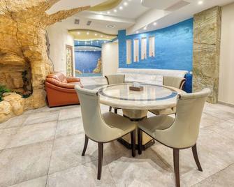 Spa Hotel Grace Forum - ירבאן - חדר אוכל