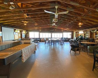 Grandview Lakeside Community Club - Sparrow Lake Cottage - Roehls 8 - Gravenhurst - Bar
