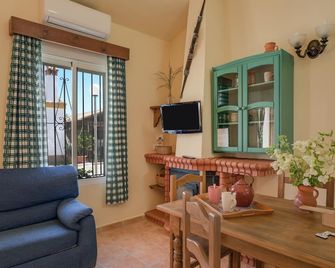 Casa Clavel con piscina privada - Conil de la Frontera - Living room